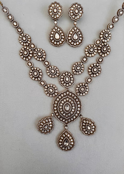 Uttarashada Necklace & Earring Set
