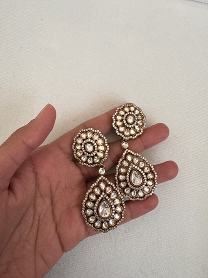 Uttarashada Necklace & Earring Set