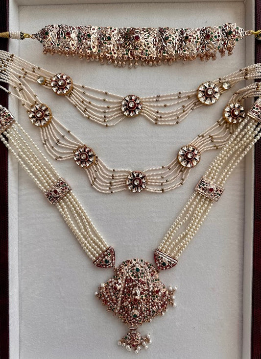 Leher Necklace and Earring Set