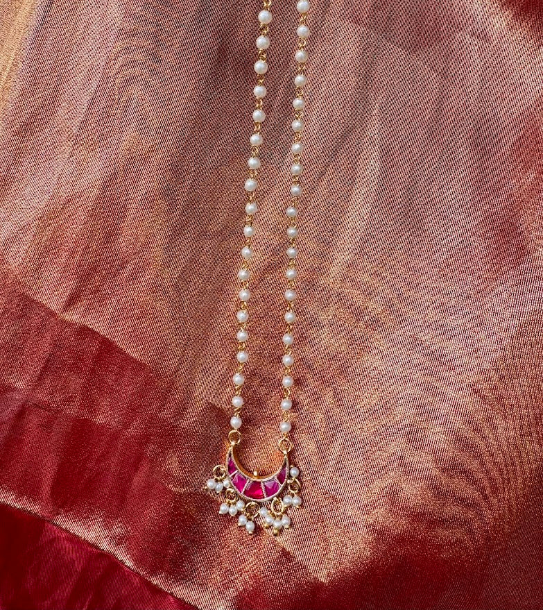 Laal Chandresh Pendant & Earring set