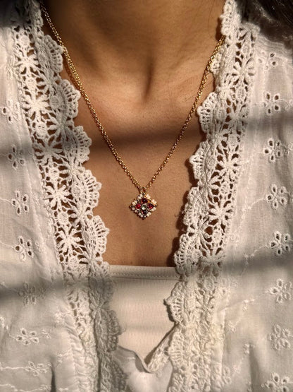 Laal Sitara Pendant & Earring set